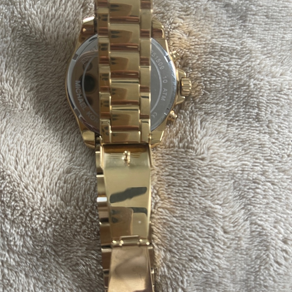 Worn Once No Scratches And Have The Links To Add … - image 2